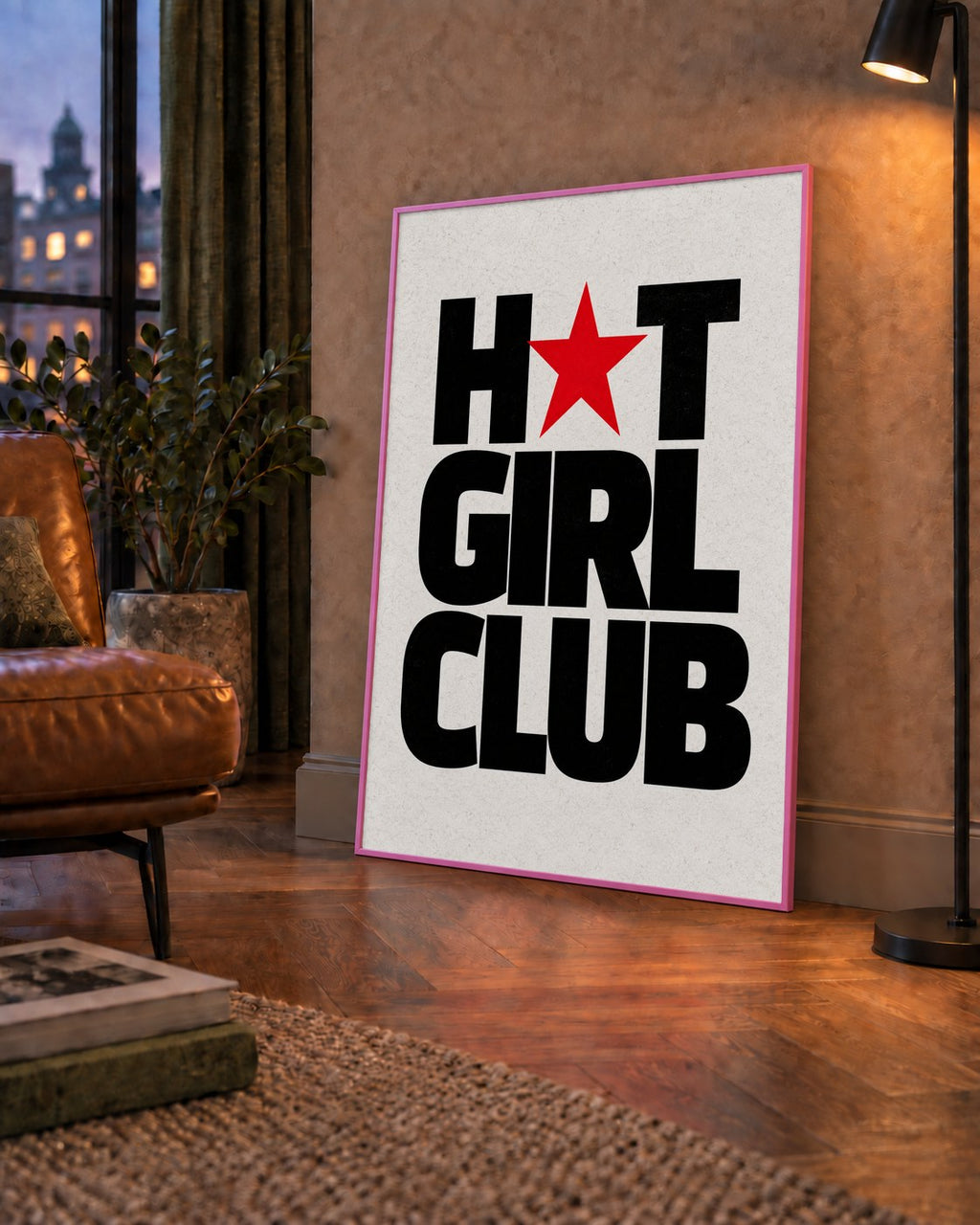 HOT GIRL CLUB Tipografi ve Yıldız Detaylı Poster — çerçeveli hâliyle bir ev duvarında