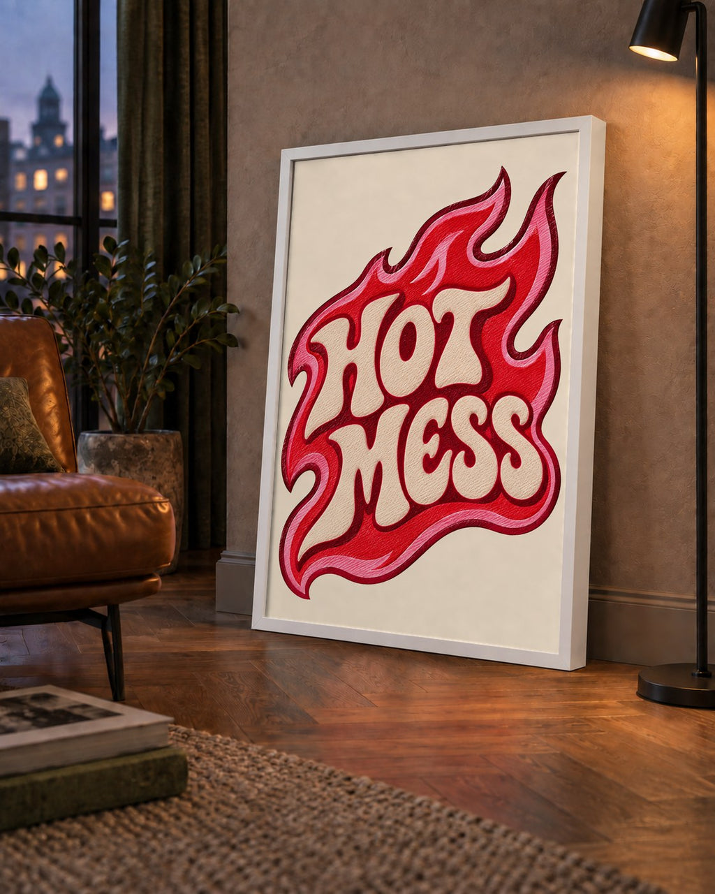 Hot Mess — çerçeveli hâliyle bir ev duvarında