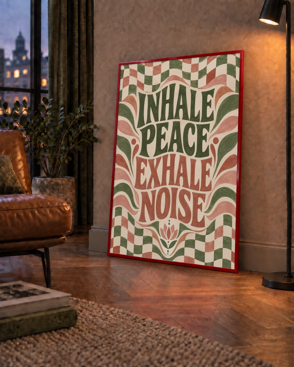 Inhale Peace, Exhale Noise Retro Damalı Yoga Poster — çerçeveli hâliyle bir ev duvarında