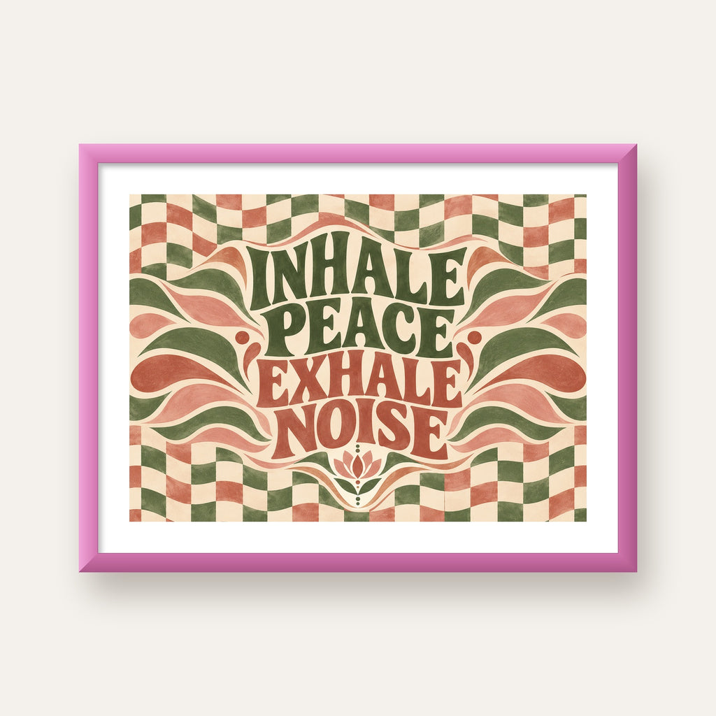 Inhale Peace, Exhale Noise Retro Damalı Yoga Poster — pembe çerçeveli paspartulu
