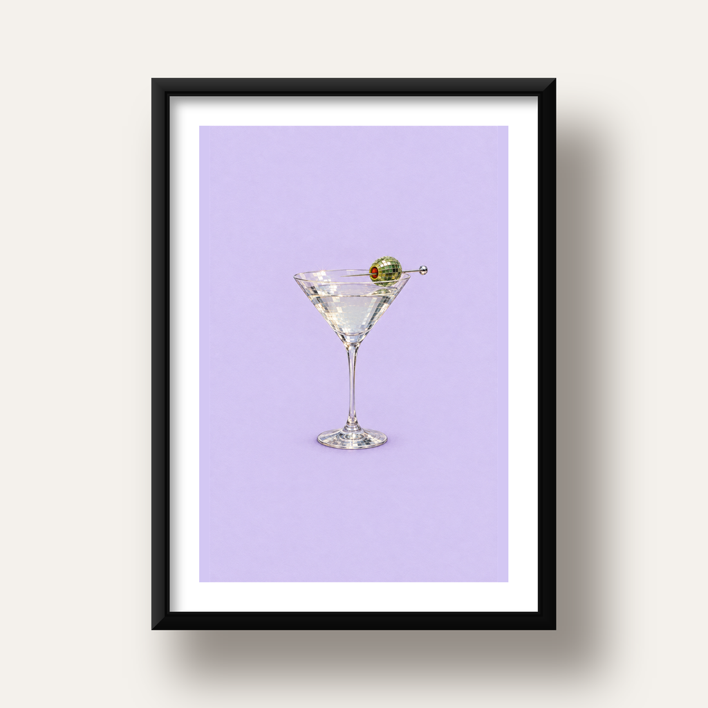 Işıltılı Martini: Modern Disco Stili Poster Baskı — siyah derin çerçeveli paspartulu