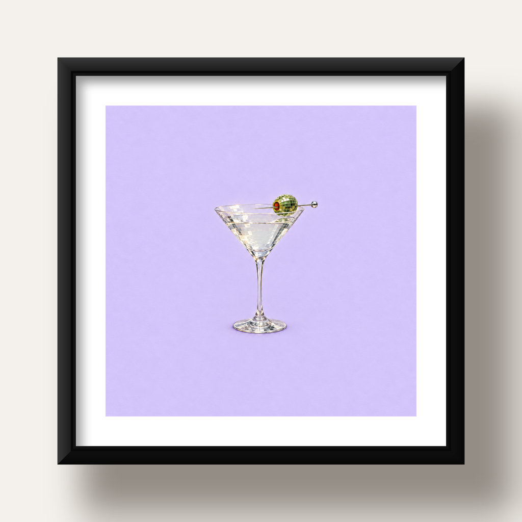 Işıltılı Martini: Modern Disco Stili Poster Baskı — siyah derin çerçeveli paspartulu