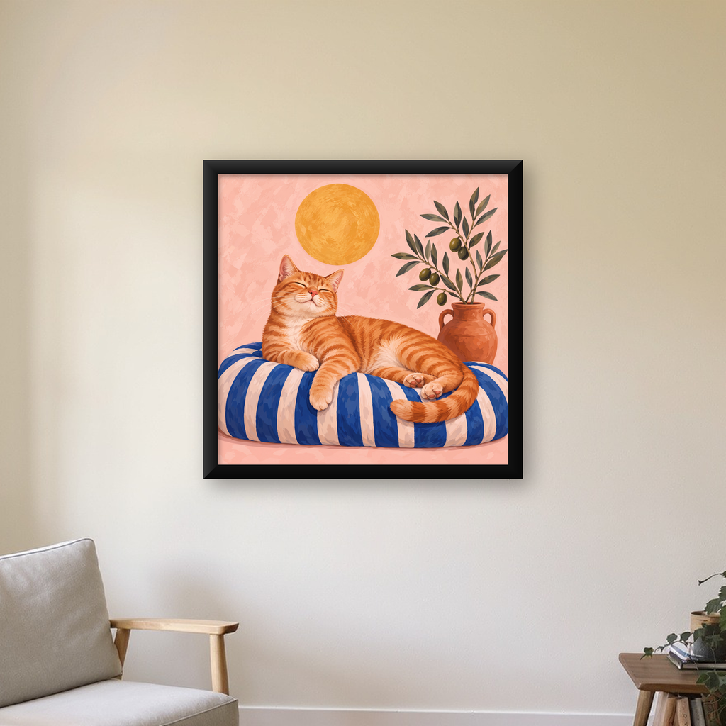 Güneşte Yatan Sarman Kedi Yağlı Boya Tarzı Poster — Kare baskı, çerçeveli hâliyle bir ev duvarında