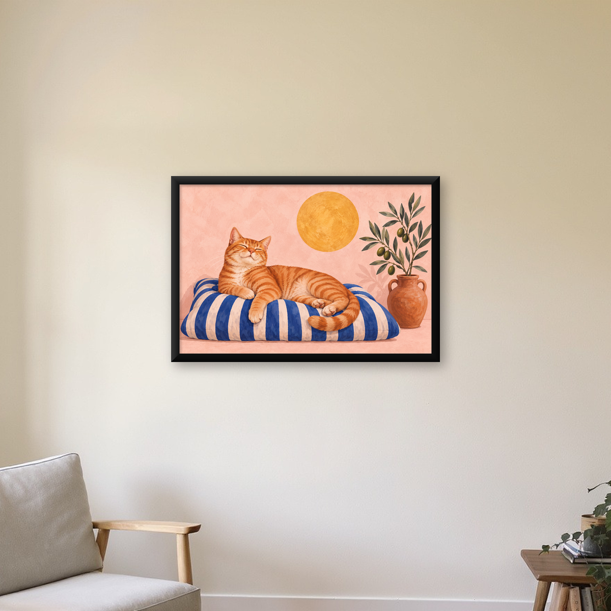 Güneşte Yatan Sarman Kedi Yağlı Boya Tarzı Poster — Yatay baskı, çerçeveli hâliyle bir ev duvarında