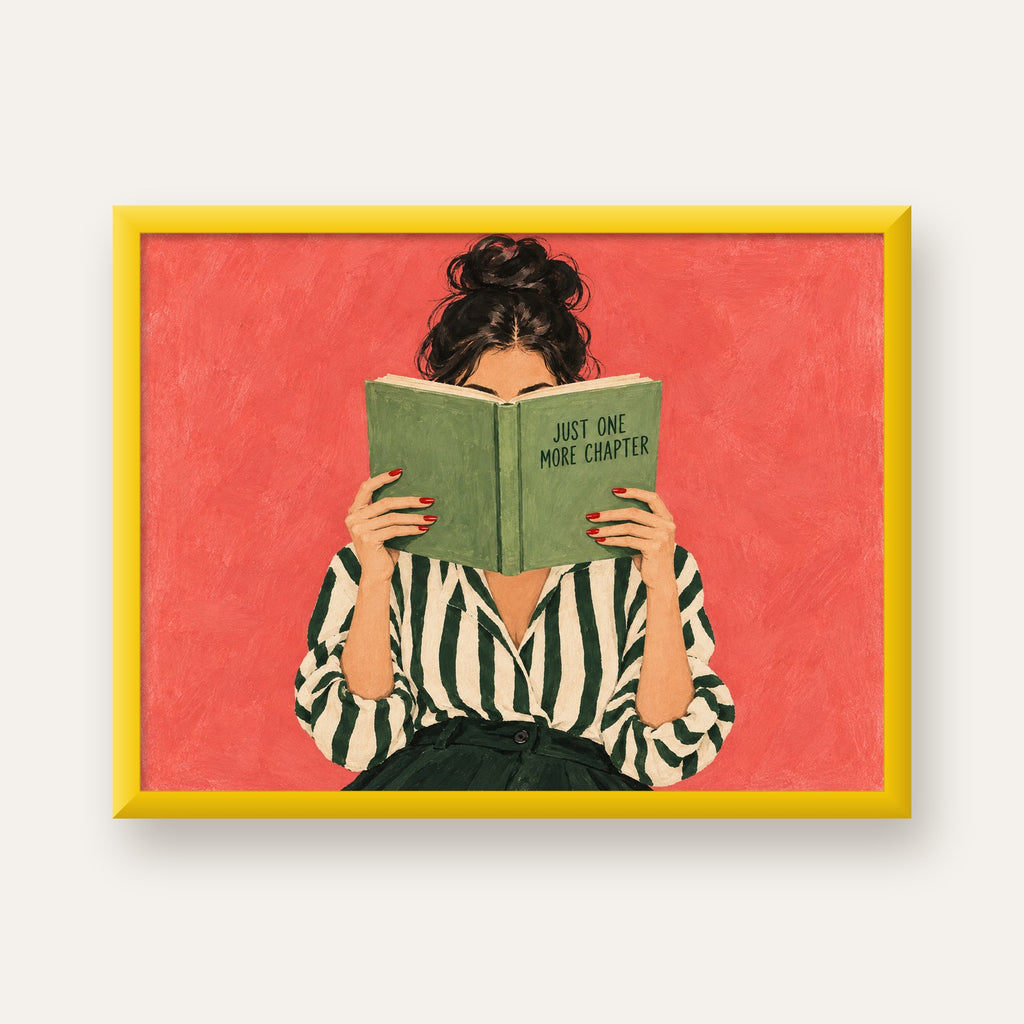 Kitap Okuyan Kadın İllüstrasyonlu Poster – Just One More Chapter — sarı çerçeveli