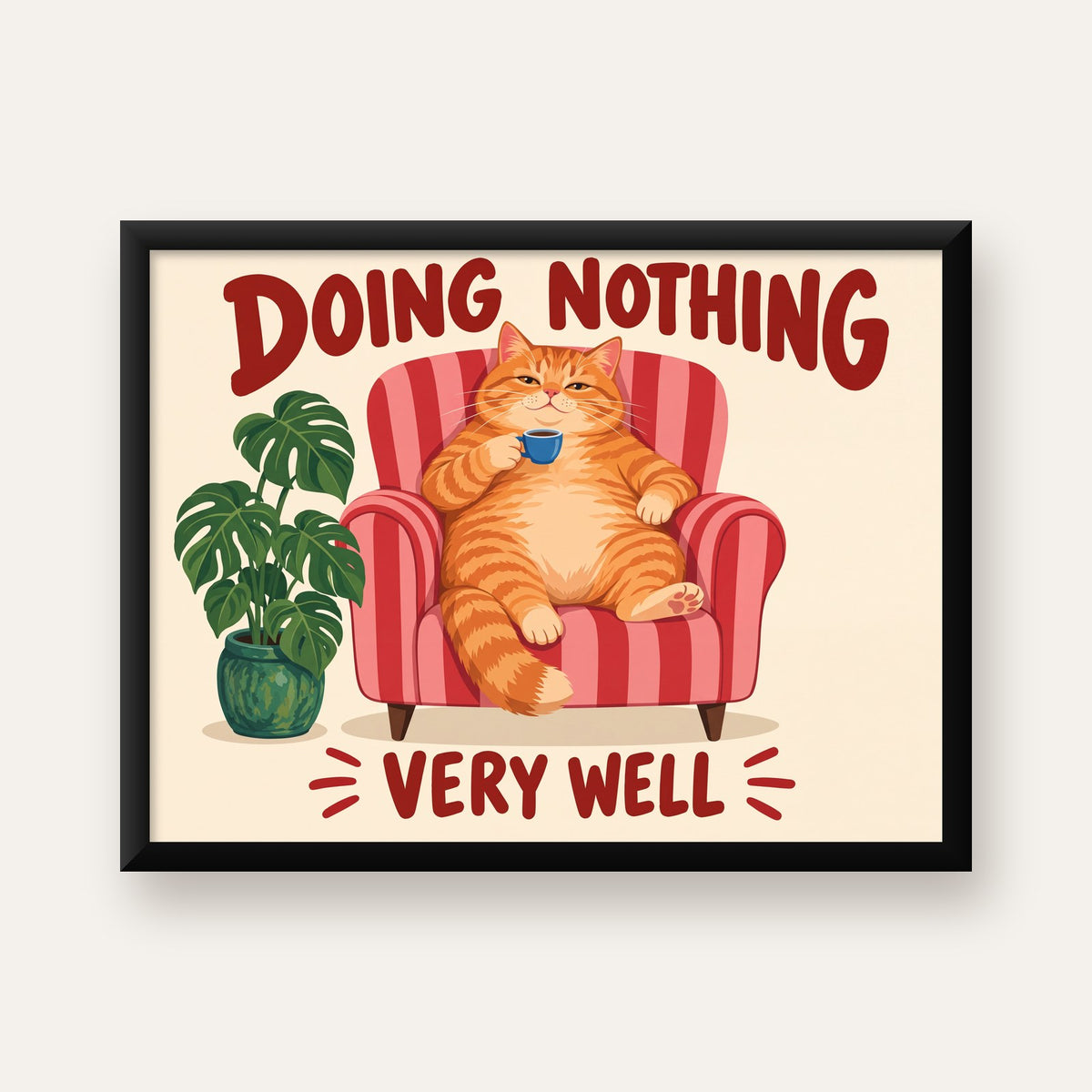 Tembel Kedi Poster – Keyifli Koltukta Sevimli İllüstrasyon — Yatay baskı, düz siyah çerçeveli duvar posteri