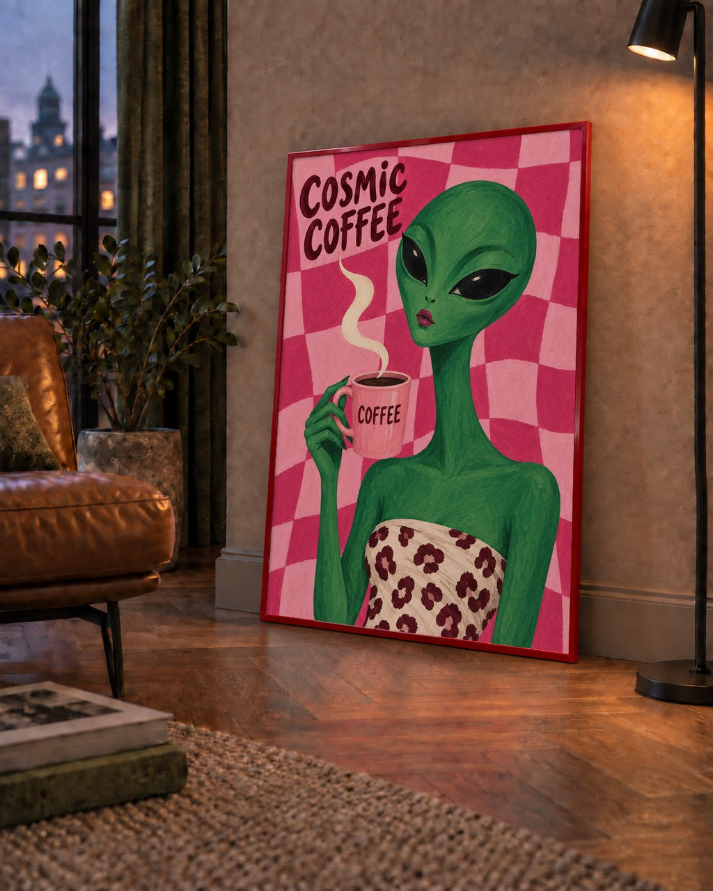 Cosmic Coffee Uzaylı Kahve Poster – Renkli İllüstrasyon Duvar Sanatı — çerçeveli hâliyle bir ev duvarında