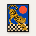 Leopar ve Geometrik Desenli Modern Sanat Poster — Dikey baskı, düz siyah çerçeveli duvar posteri