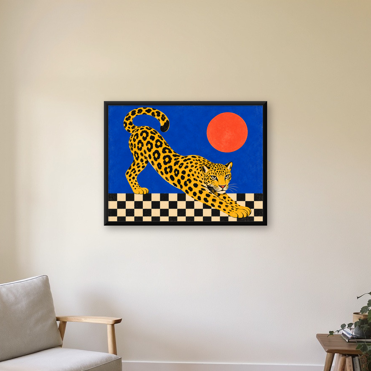 Leopar ve Geometrik Desenli Modern Sanat Poster — Yatay baskı, çerçeveli hâliyle bir ev duvarında