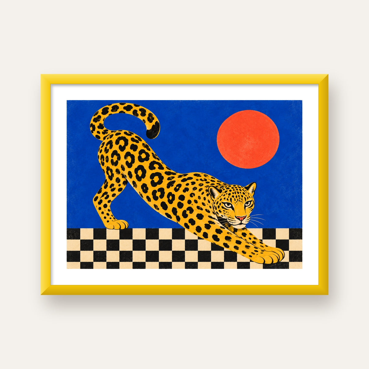 Leopar ve Geometrik Desenli Modern Sanat Poster — sarı çerçeveli paspartulu