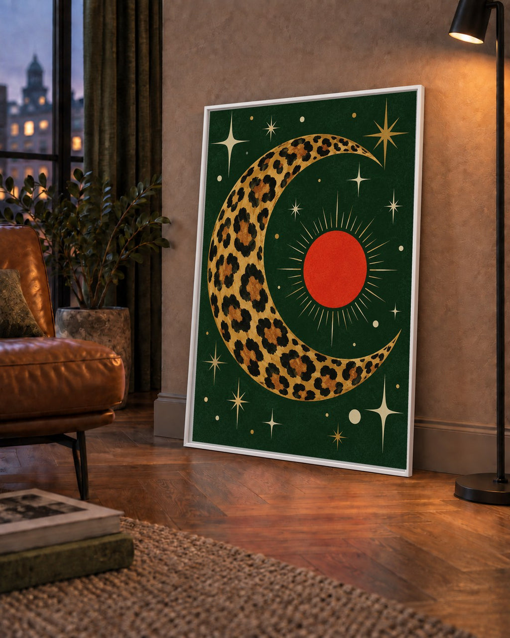 Leopar Desenli Hilal Ay ve Güneş Retro Poster — çerçeveli hâliyle bir ev duvarında