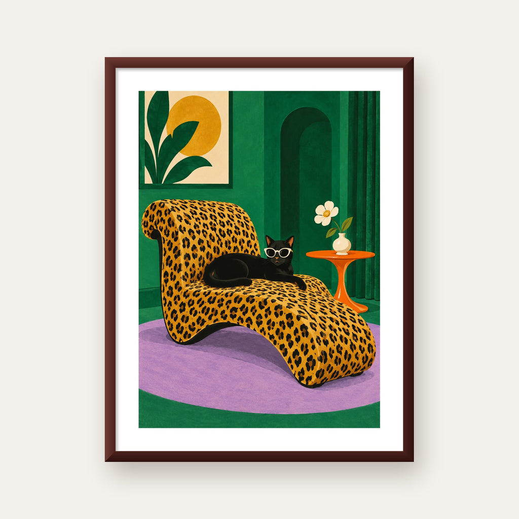 Leopar Desenli Koltukta Gözlüklü Siyah Kedi Poster — ceviz çerçeveli paspartulu