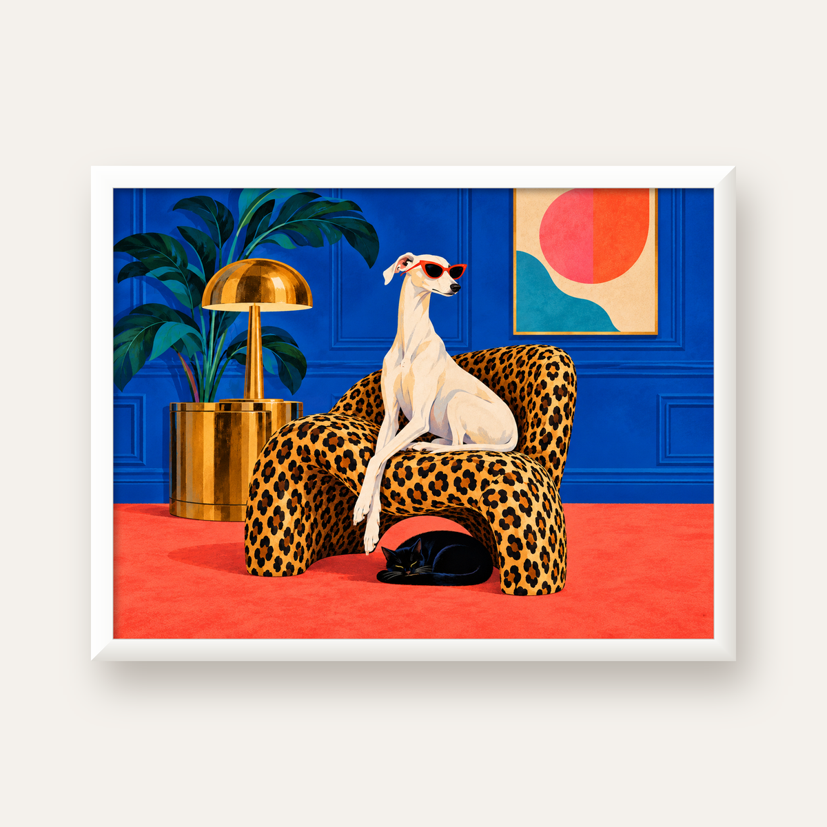 Leopar Koltukta Tazı ve Kedi — beyaz çerçeveli yatay poster