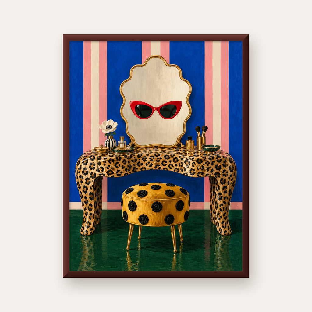 Leopar Desenli Makyaj Masası Poster – Modern ve Havalı Dekor — ceviz çerçeveli
