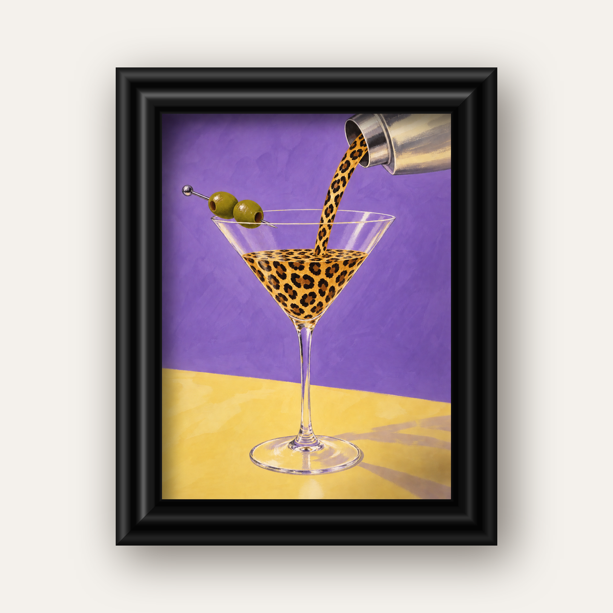 Leopar Desenli Martini Kokteyl Poster – Modern Renkli Duvar Sanatı — siyah galeri çerçeveli