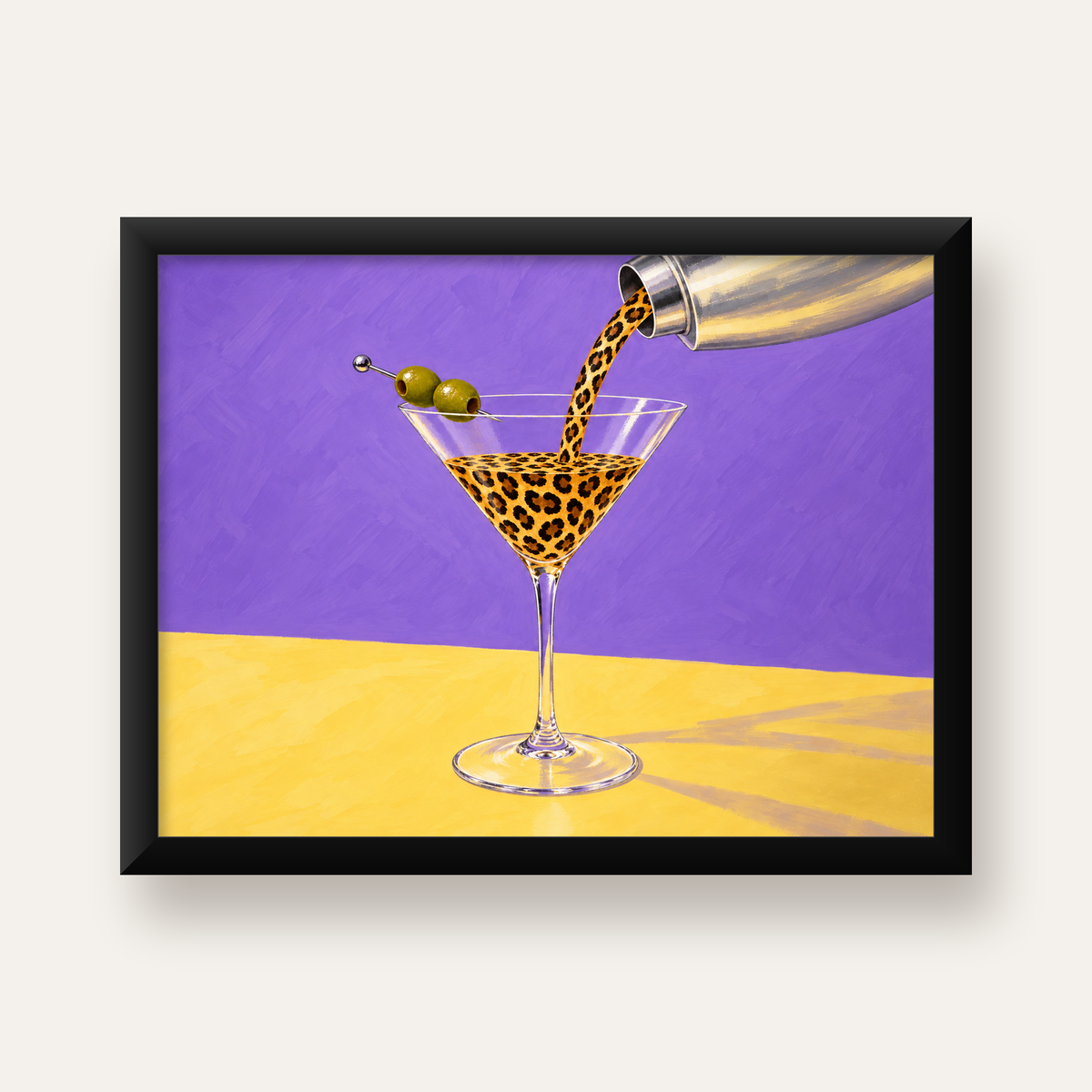 Leopar Desenli Martini Kokteyl Poster – Modern Renkli Duvar Sanatı — Yatay baskı, düz siyah çerçeveli duvar posteri