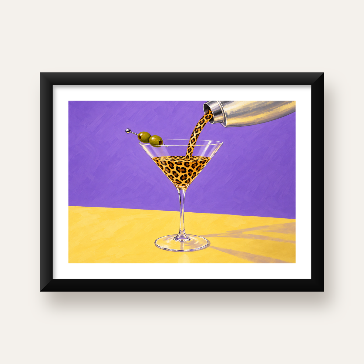 Leopar Desenli Martini Kokteyl Poster – Modern Renkli Duvar Sanatı — Yatay baskı, beyaz paspartulu