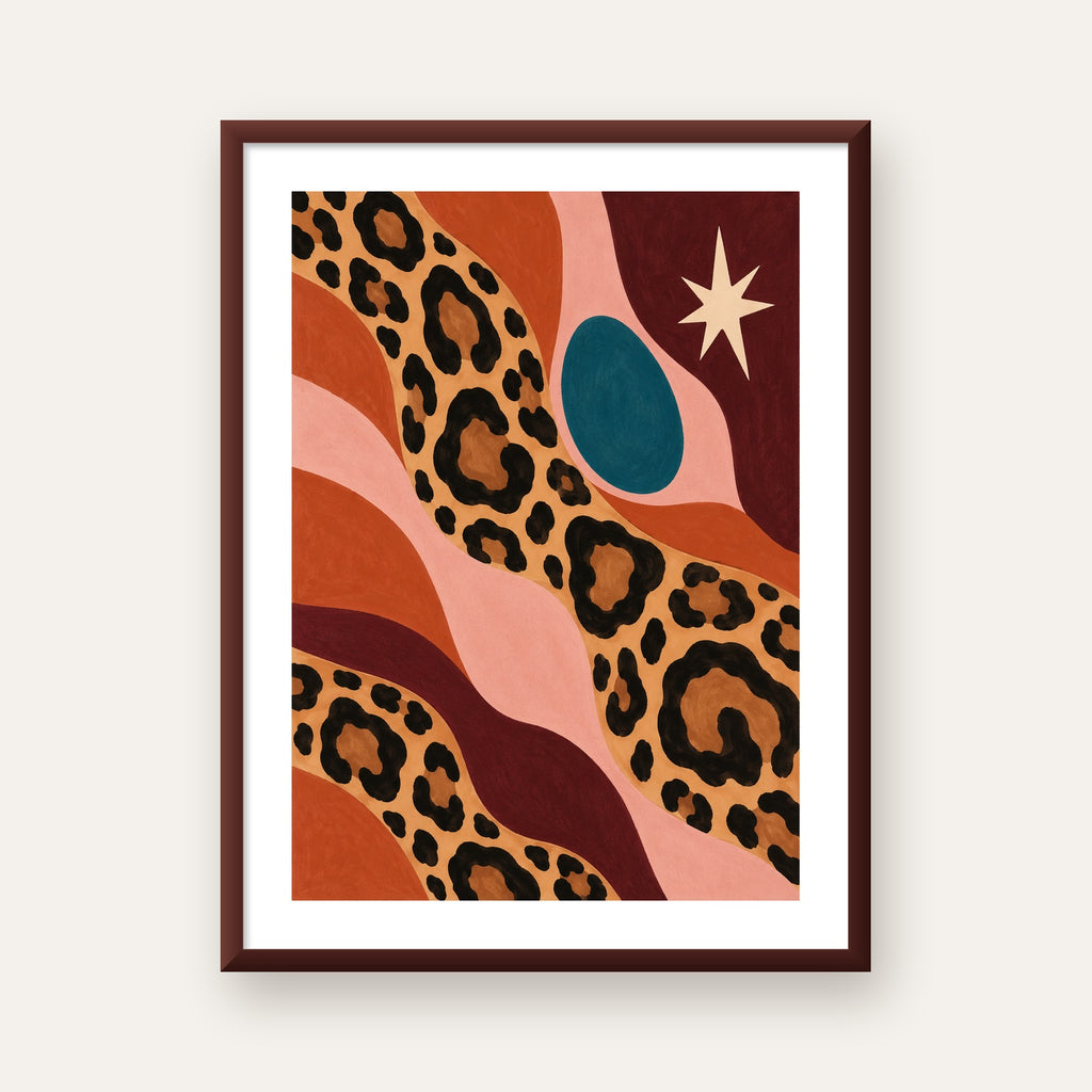 Modern Leopar Deseni ve Soyut Formlar Poster Baskısı — ceviz çerçeveli paspartulu