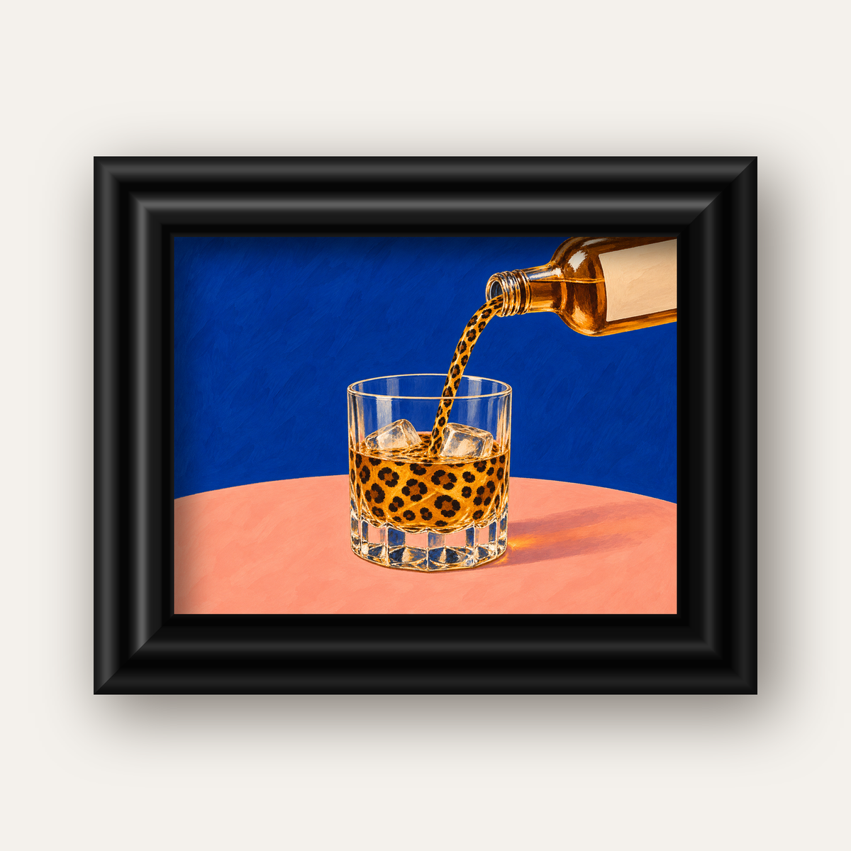 Leopar Desenli İçki Posteri – Modern Yağlı Boya Bar Sanatı — siyah galeri çerçeveli