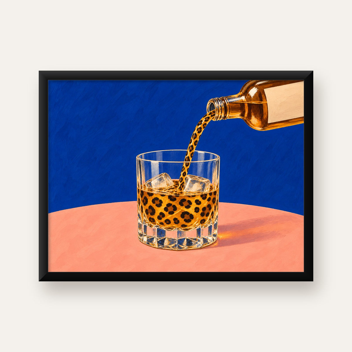 Leopar Desenli İçki Posteri – Modern Yağlı Boya Bar Sanatı — Yatay baskı, düz siyah çerçeveli duvar posteri