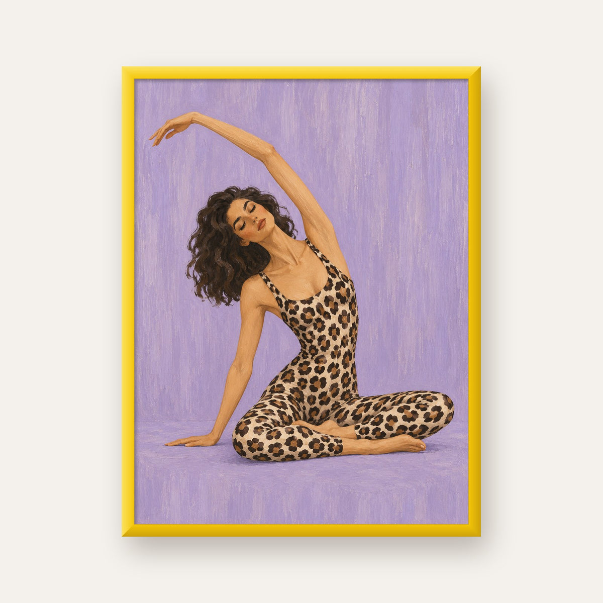Lila Leopar Desenli Yoga Yapan Kadın Poster — sarı çerçeveli