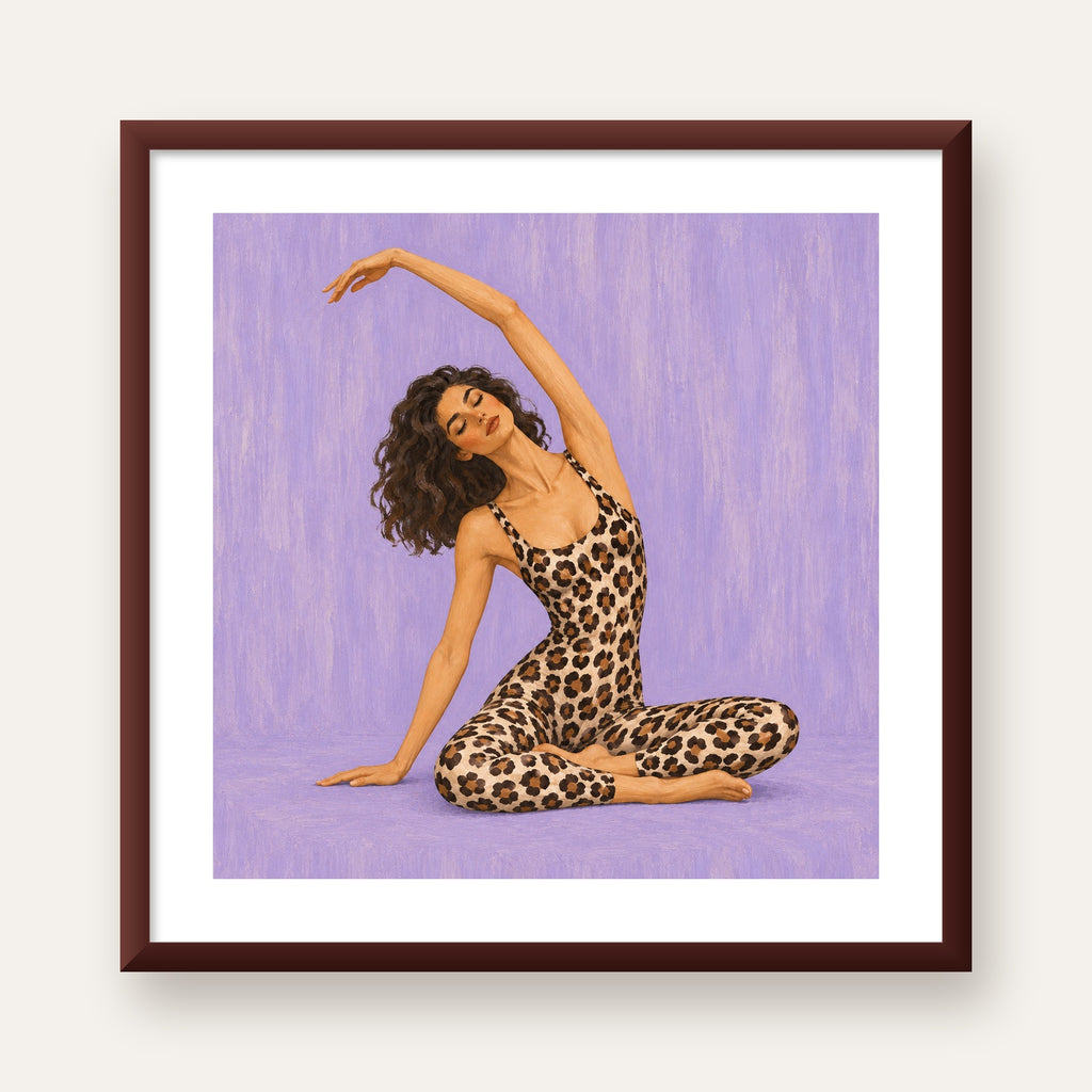 Lila Leopar Desenli Yoga Yapan Kadın Poster — ceviz çerçeveli paspartulu