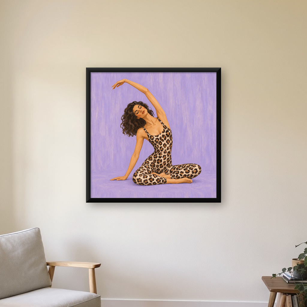 Leopar Desenli Modern Kadın Figürü Yağlı Boya Poster — Kare baskı, çerçeveli hâliyle bir ev duvarında