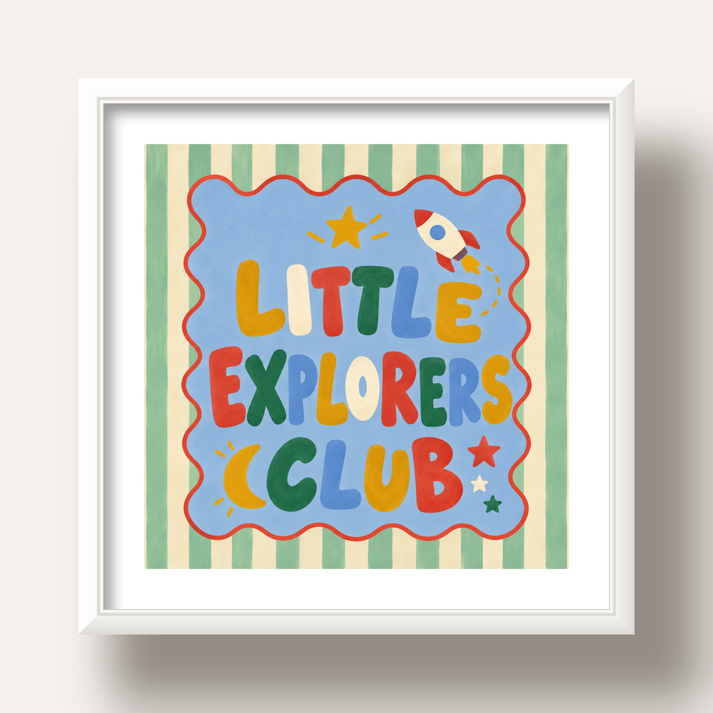 Little Explorers Club — beyaz derin çerçeveli paspartulu