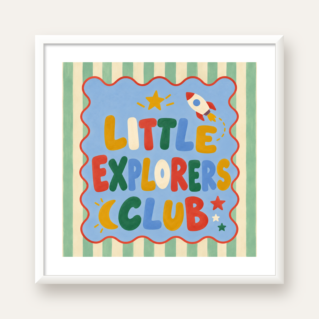 Little Explorers Club — beyaz çerçeveli kare poster
