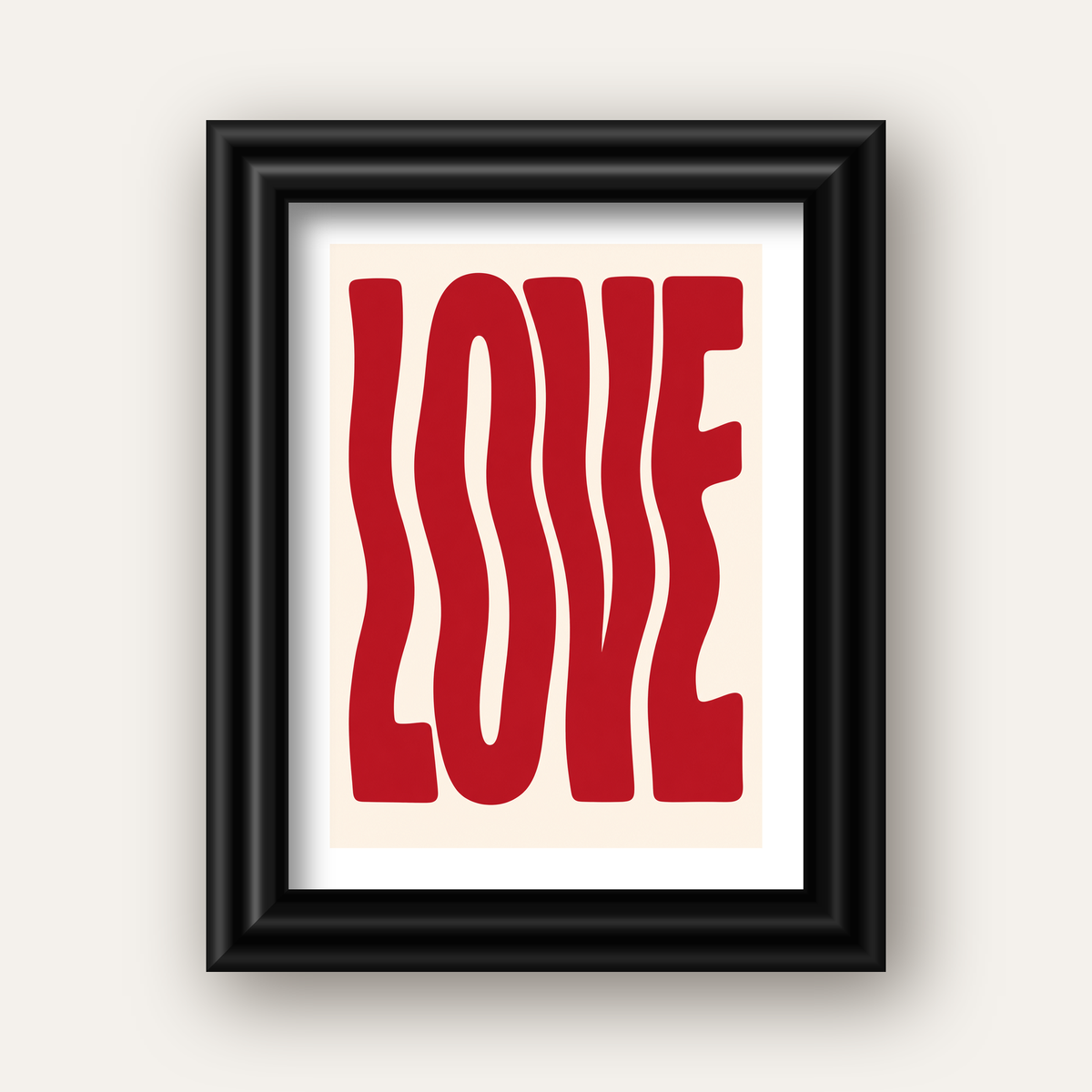 Dalgalı Kırmızı LOVE Yazılı Retro Minimal Poster — siyah galeri çerçeveli paspartulu