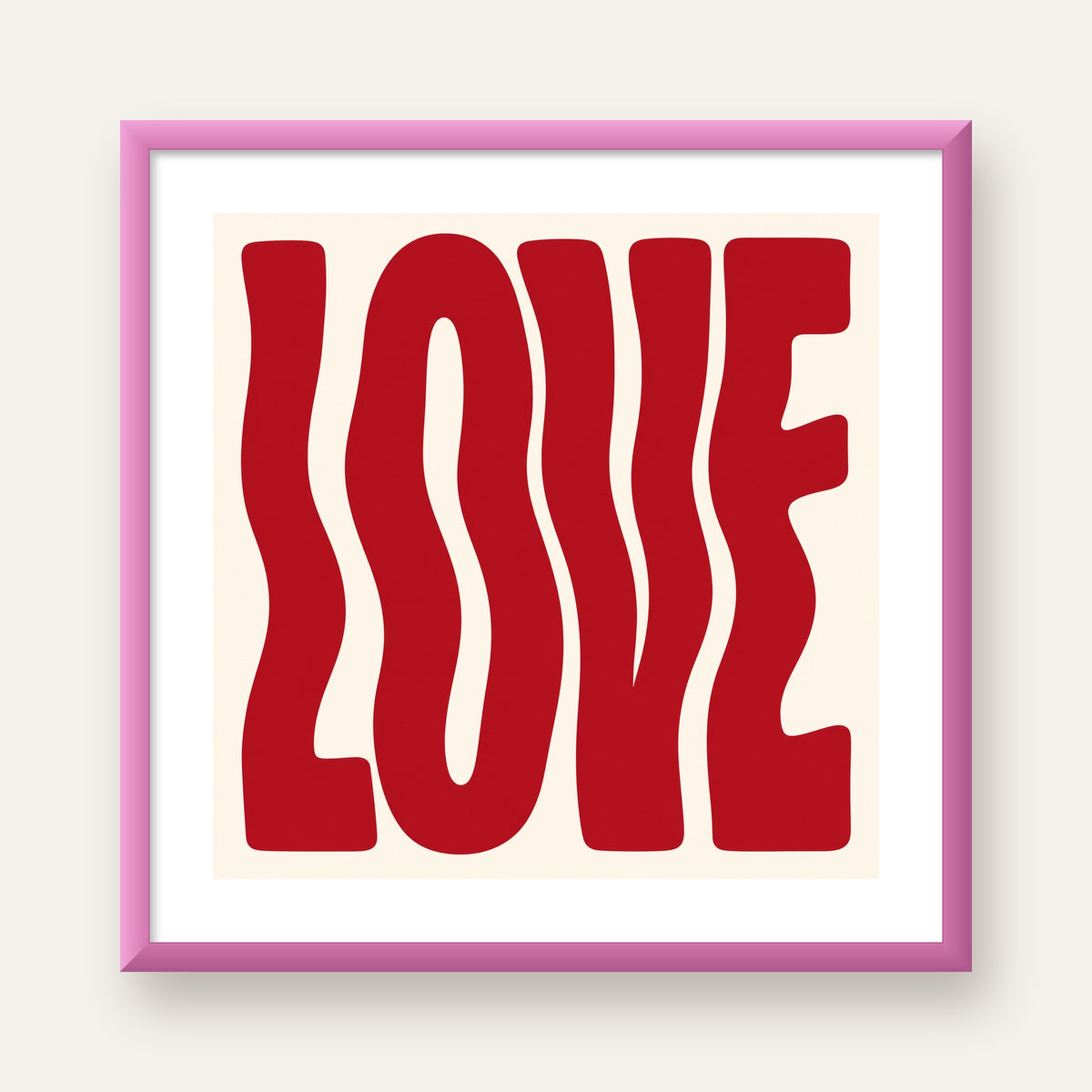 Dalgalı Kırmızı LOVE Yazılı Retro Minimal Poster — pembe çerçeveli paspartulu