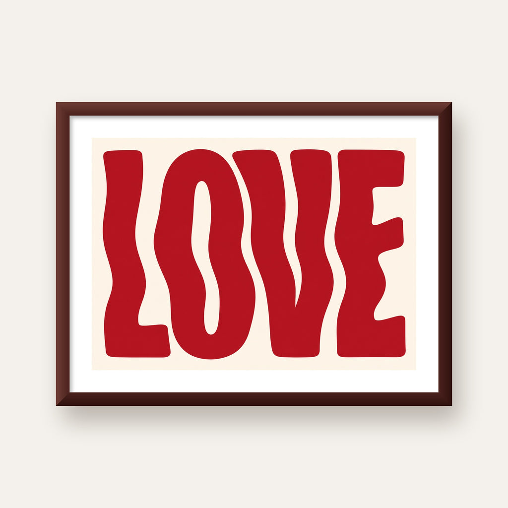 Dalgalı Kırmızı LOVE Yazılı Retro Minimal Poster — ceviz çerçeveli paspartulu