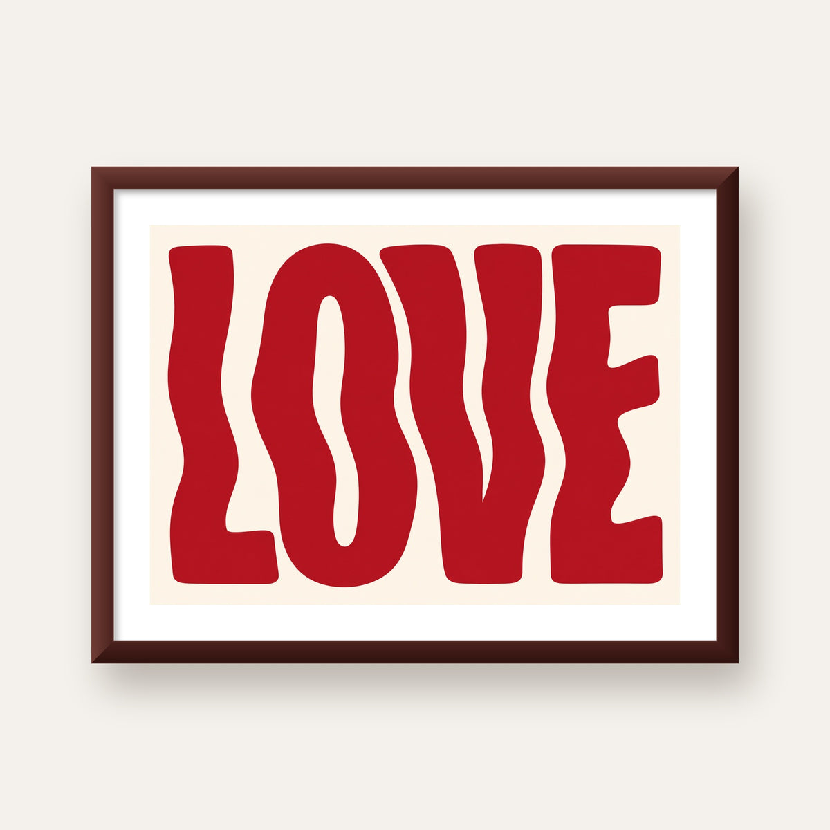 Dalgalı Kırmızı LOVE Yazılı Retro Minimal Poster — ceviz çerçeveli paspartulu