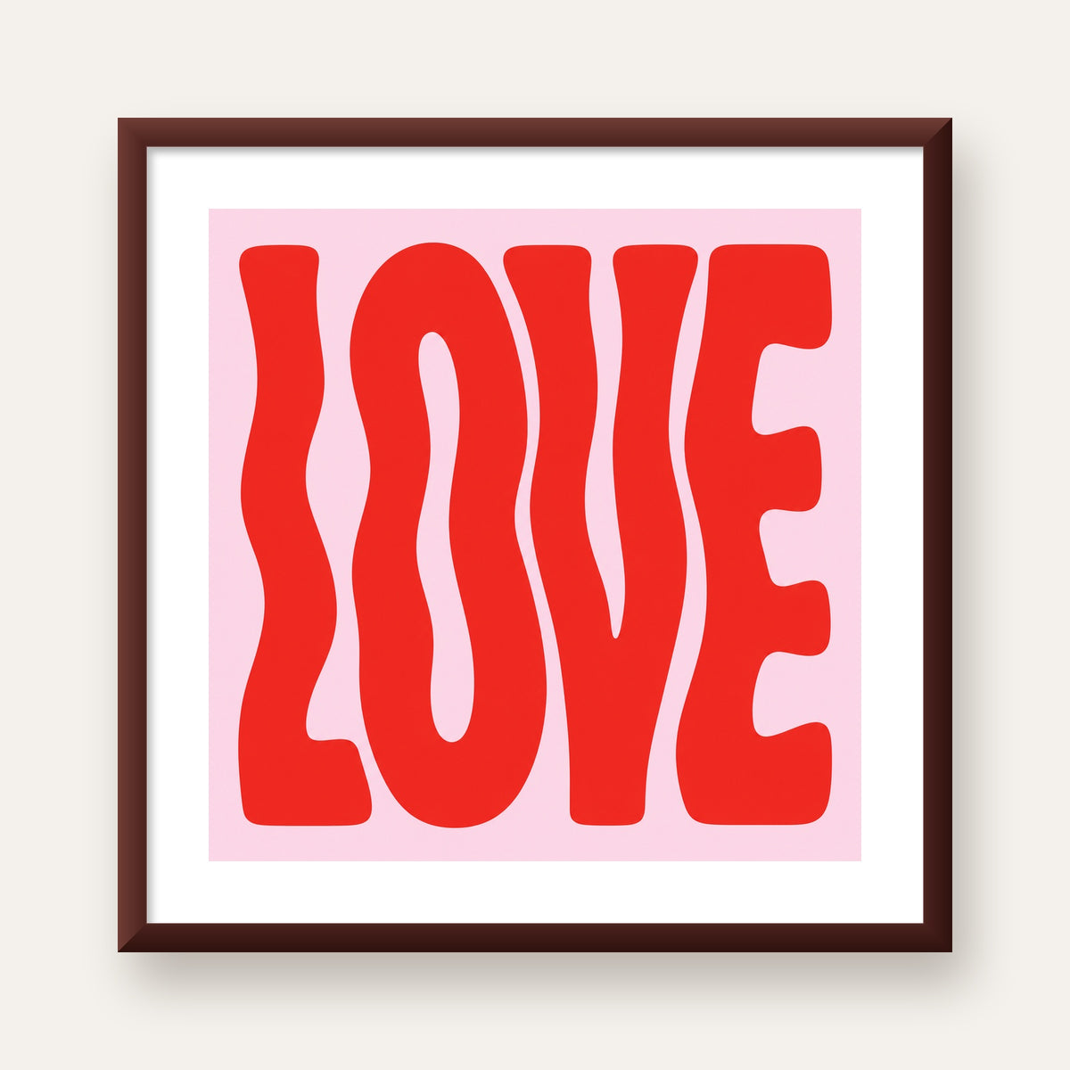LOVE Yazılı Modern Tipografik Kırmızı Poster Baskı — ceviz çerçeveli paspartulu
