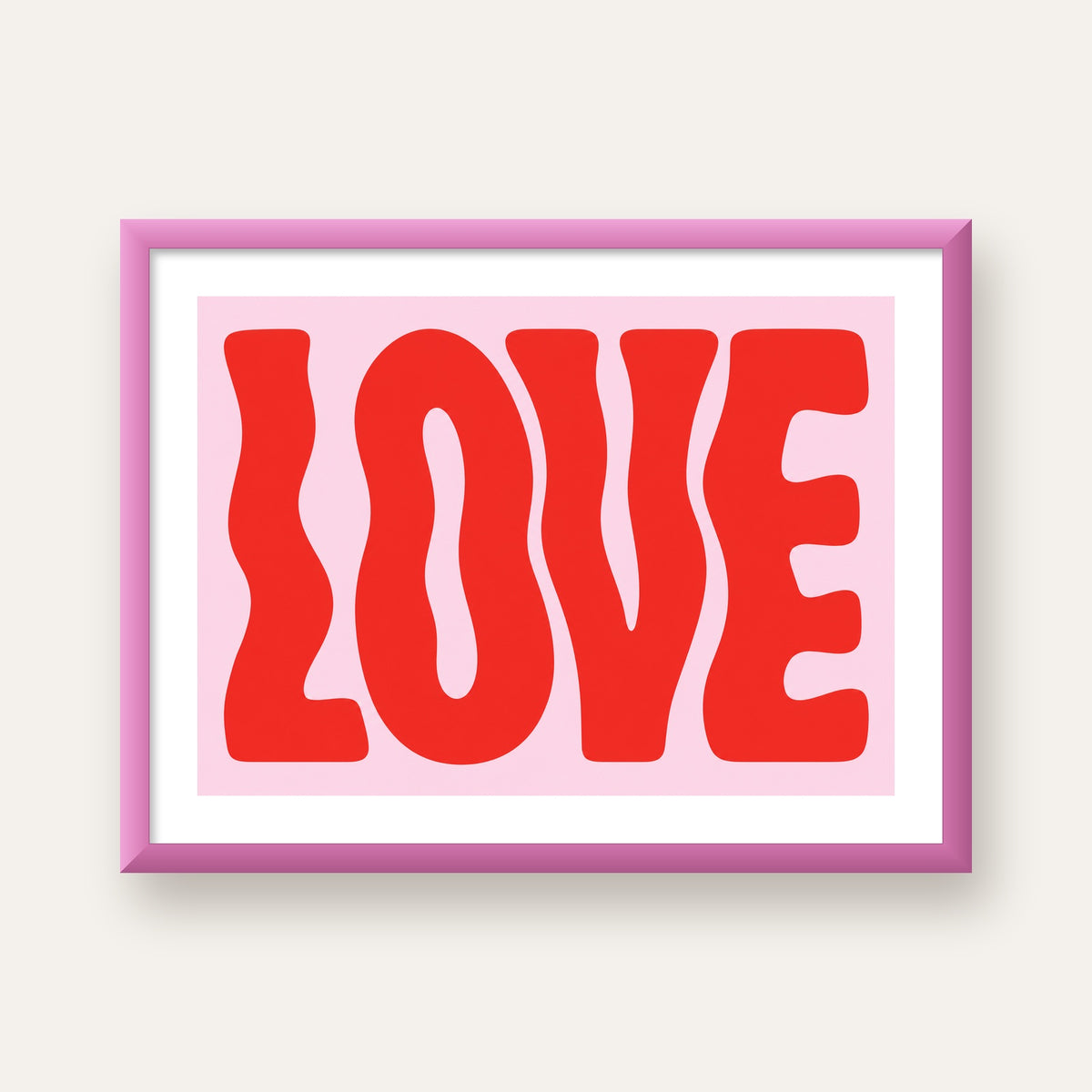 LOVE Yazılı Modern Tipografik Kırmızı Poster Baskı — pembe çerçeveli paspartulu