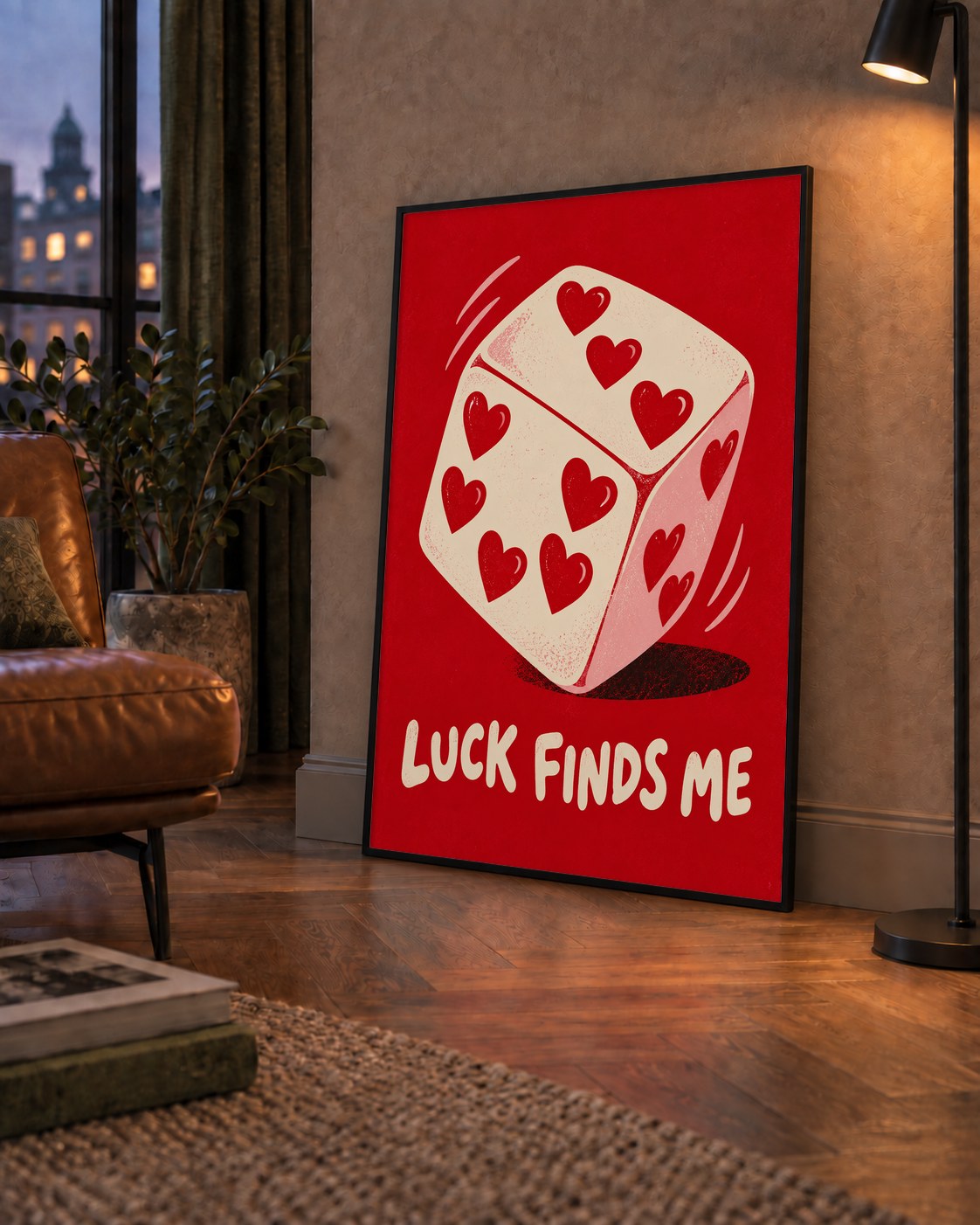 Luck Finds Me — Kalpli Zar — çerçeveli hâliyle bir ev duvarında