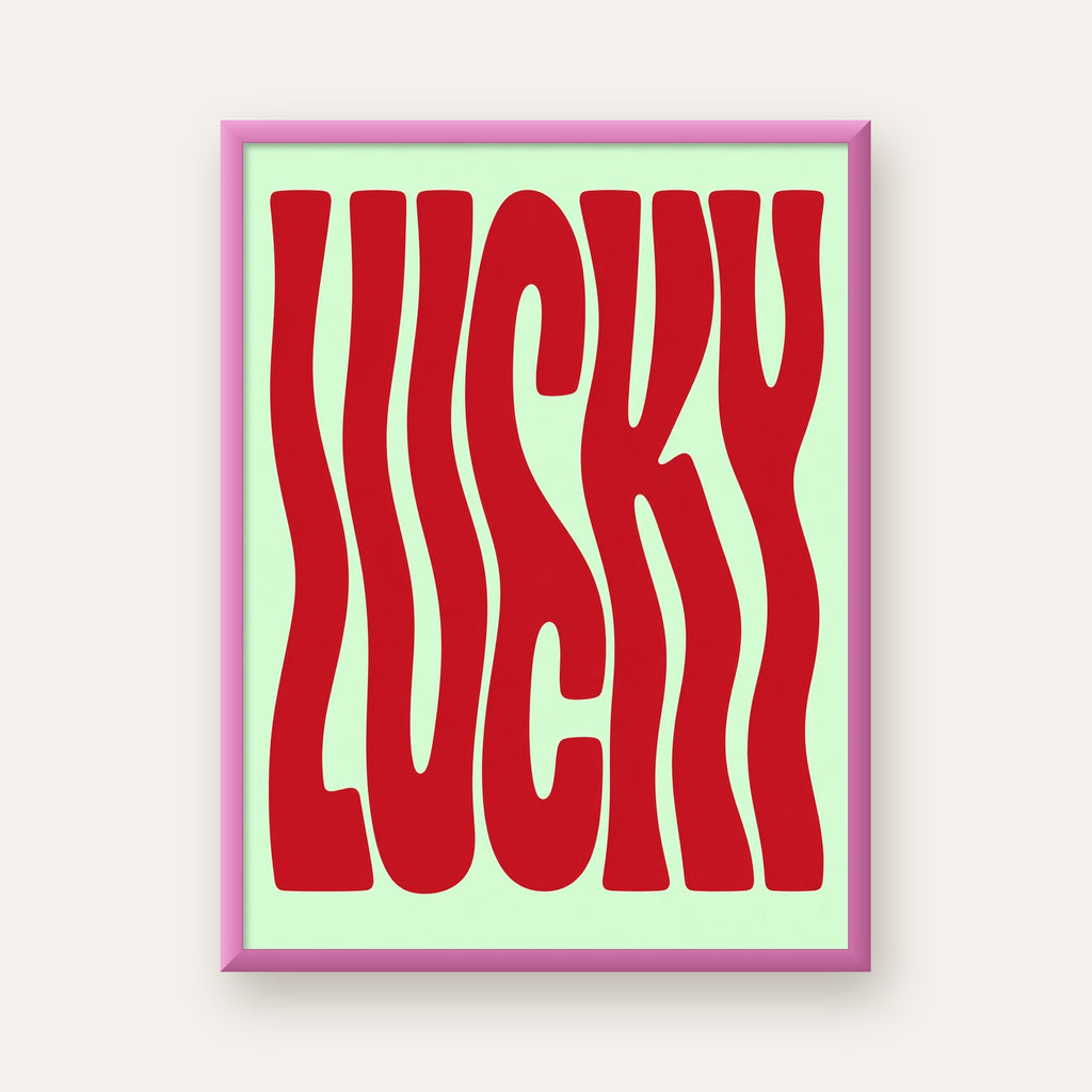 Modern Dalgalı Tipografi 'LUCKY' Kırmızı Poster — pembe çerçeveli