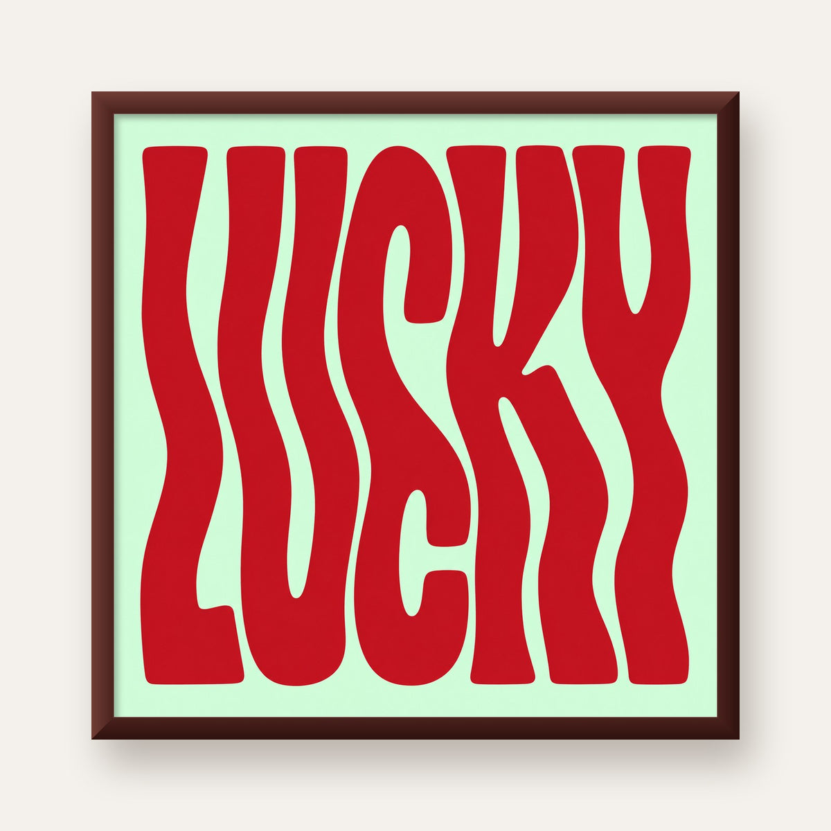 Modern Dalgalı Tipografi 'LUCKY' Kırmızı Poster — ceviz çerçeveli