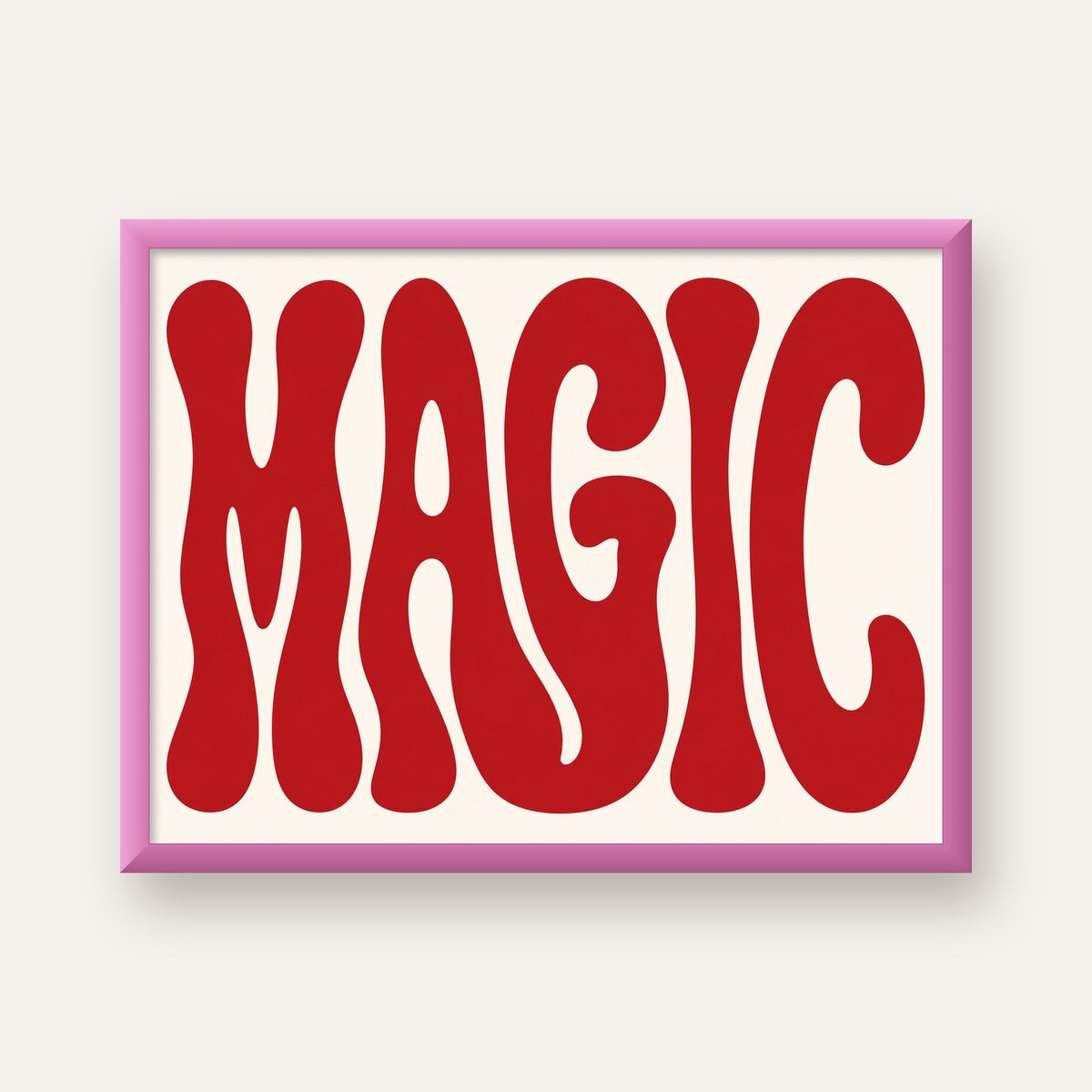 Retro Tipografi Magic Poster – Kırmızı Dalgalı Harfler Dekor — pembe çerçeveli