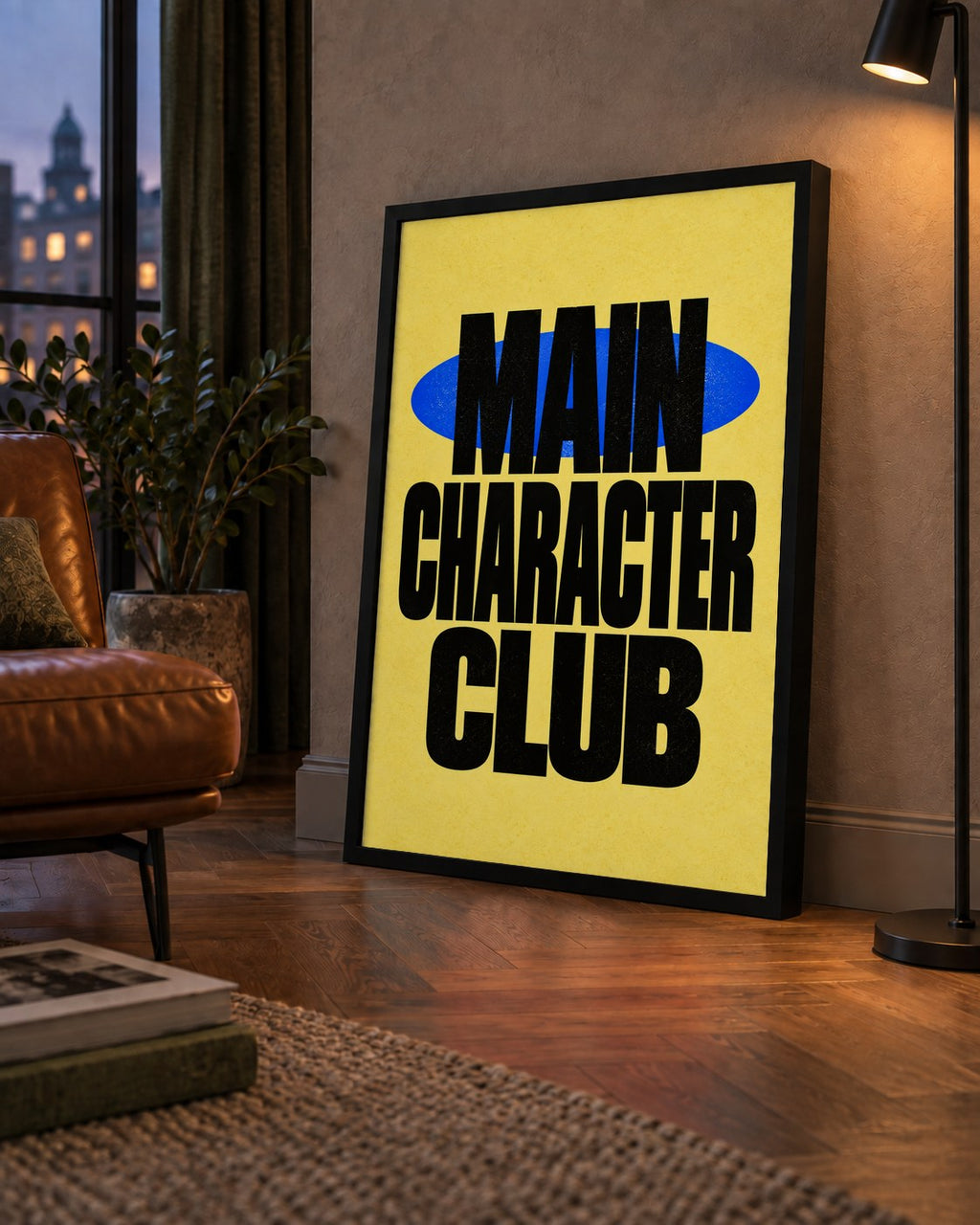 MAIN CHARACTER CLUB Modern Tipografi Poster - Dijital Sanat — çerçeveli hâliyle bir ev duvarında