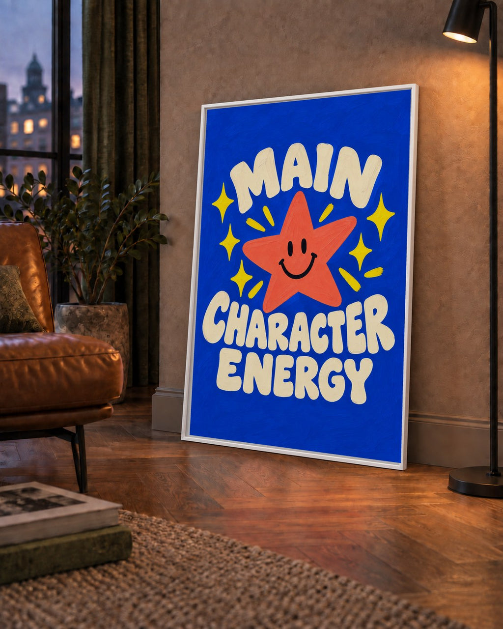 Gülen Yıldız ve 'MAIN CHARACTER ENERGY' Canlı Poster — çerçeveli hâliyle bir ev duvarında