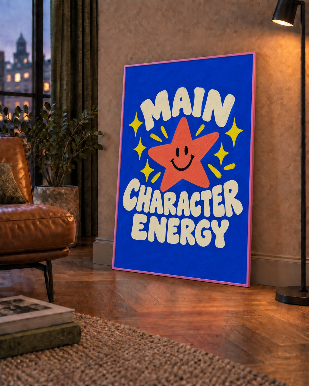 Gülen Yıldız ve 'MAIN CHARACTER ENERGY' Canlı Poster — çerçeveli hâliyle bir ev duvarında