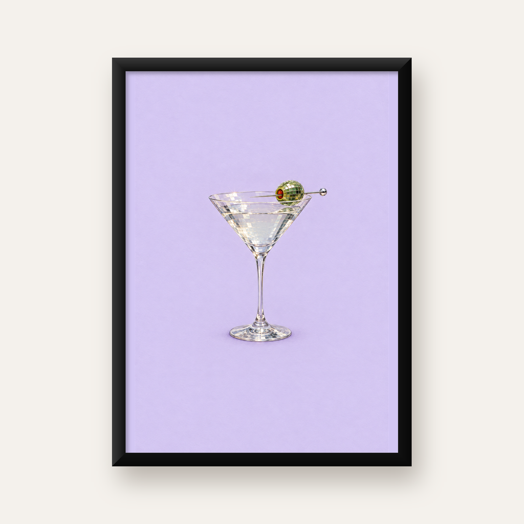 Işıltılı Martini: Modern Disco Stili Poster Baskı — Dikey baskı, düz siyah çerçeveli duvar posteri