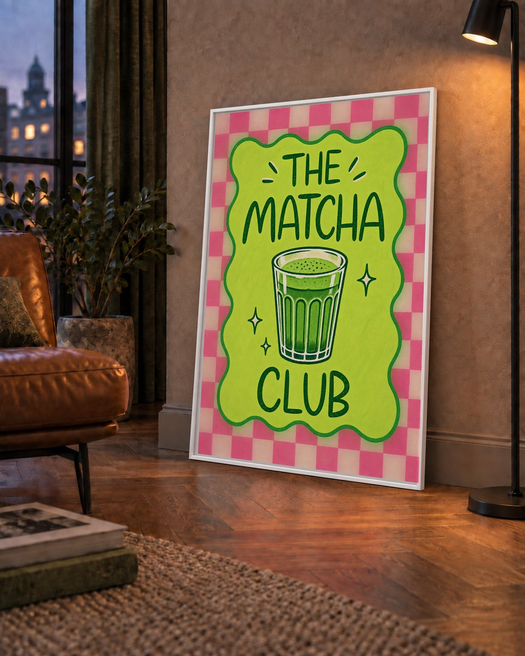 The Matcha Club – Renkli Matcha İçeceği Poster Tasarımı — çerçeveli hâliyle bir ev duvarında