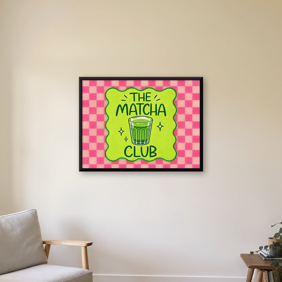 The Matcha Club – Renkli Matcha İçeceği Poster Tasarımı — Yatay baskı, çerçeveli hâliyle bir ev duvarında