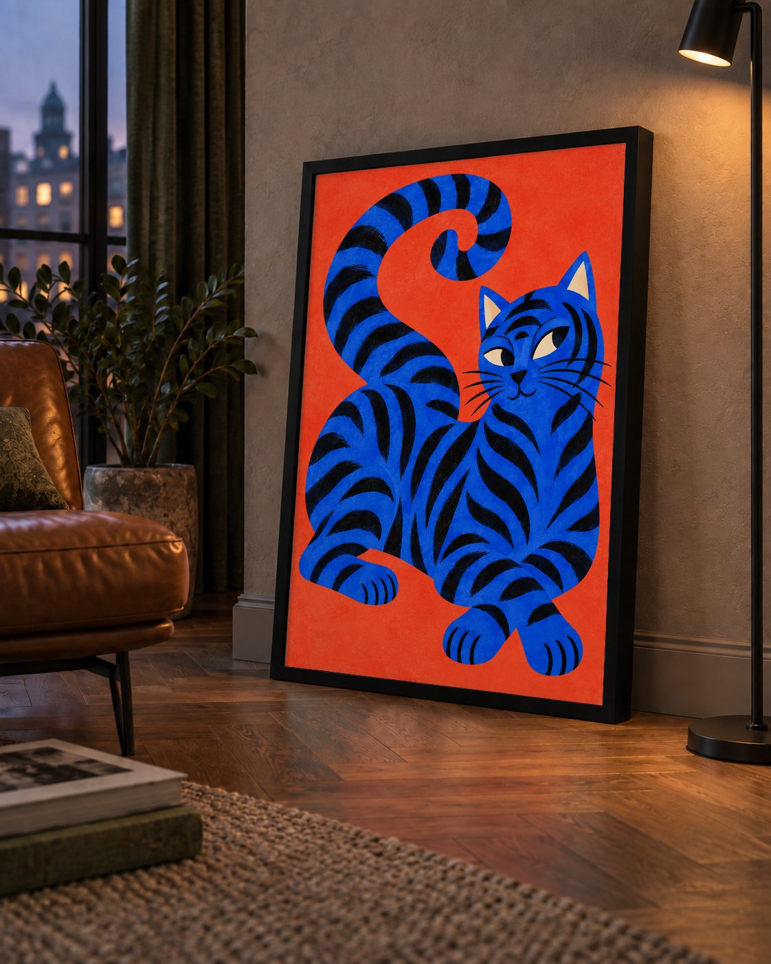 Mavi Siyah Çizgili Kedi Poster – Canlı ve Modern Duvar Sanatı — çerçeveli hâliyle bir ev duvarında