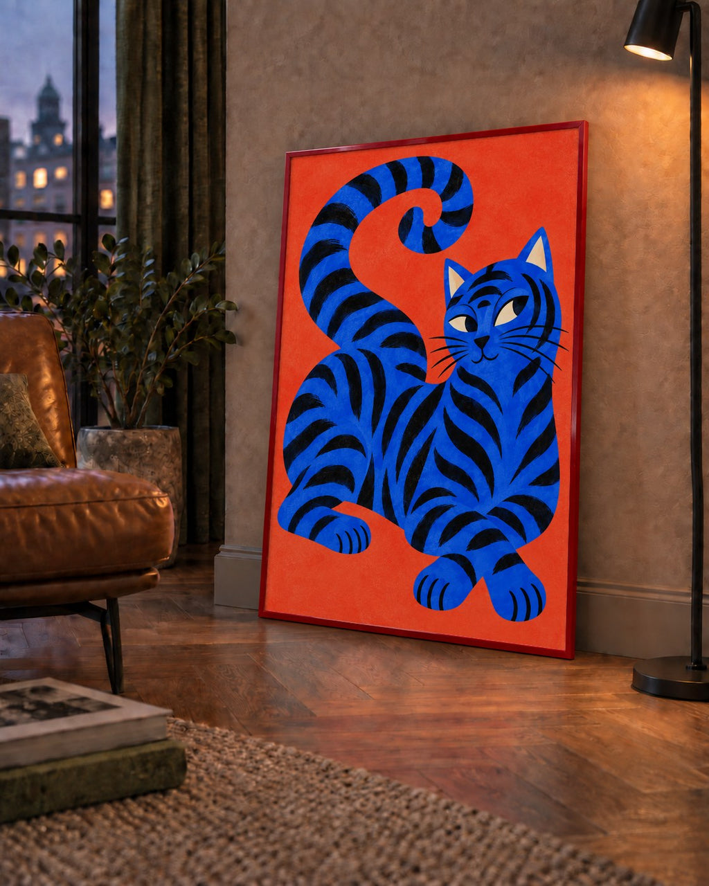 Mavi Siyah Çizgili Kedi Poster – Canlı ve Modern Duvar Sanatı — çerçeveli hâliyle bir ev duvarında