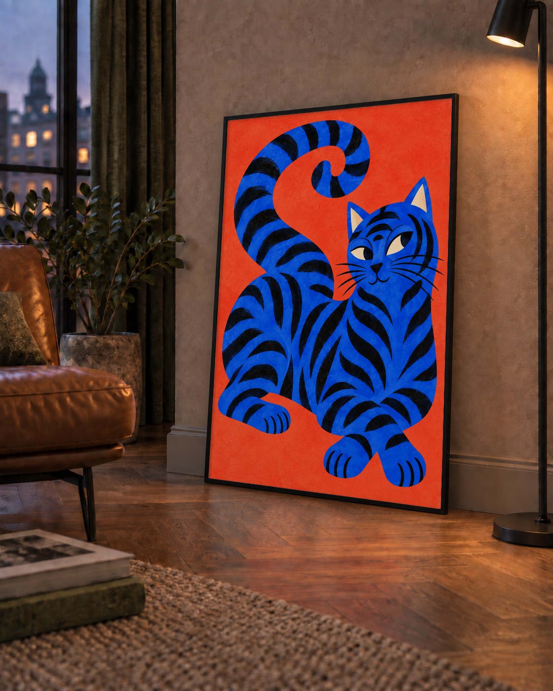Mavi Siyah Çizgili Kedi Poster – Canlı ve Modern Duvar Sanatı — çerçeveli hâliyle bir ev duvarında