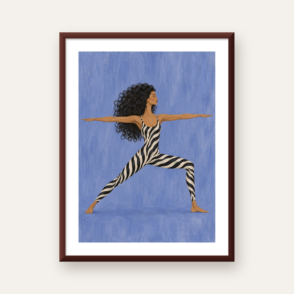 Mavi Zebra Desenli Savaşçı Pozu Yoga Poster — ceviz çerçeveli paspartulu