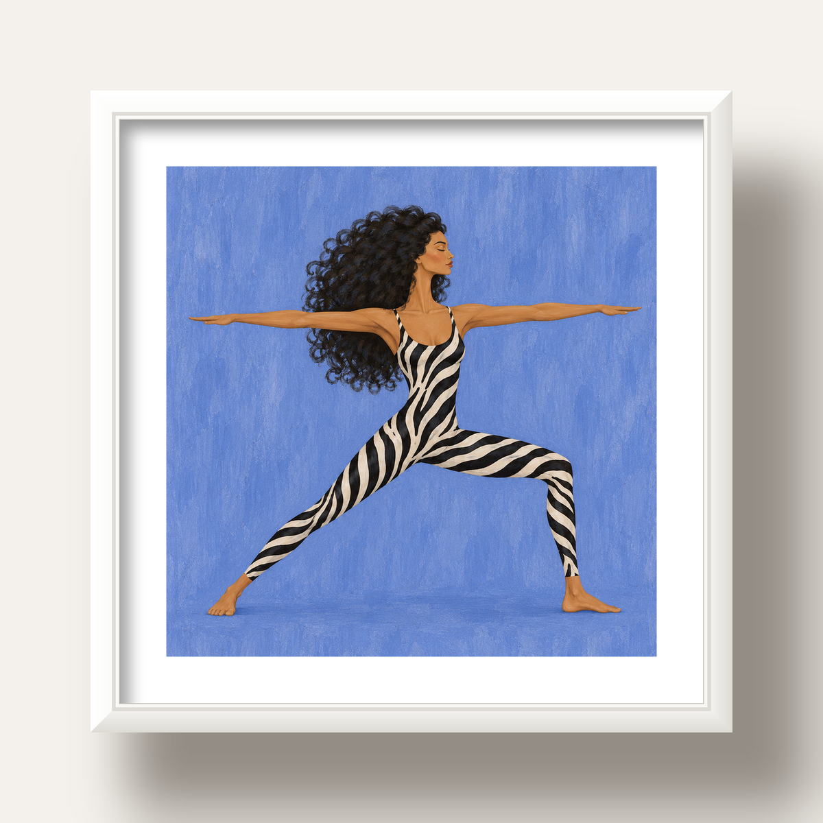Mavi Zebra Desenli Savaşçı Pozu Yoga Poster — beyaz derin çerçeveli paspartulu